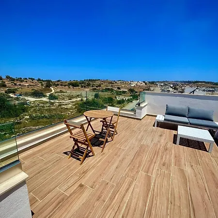 Axtart Penthouse With Amazing Views Marsaxlokk