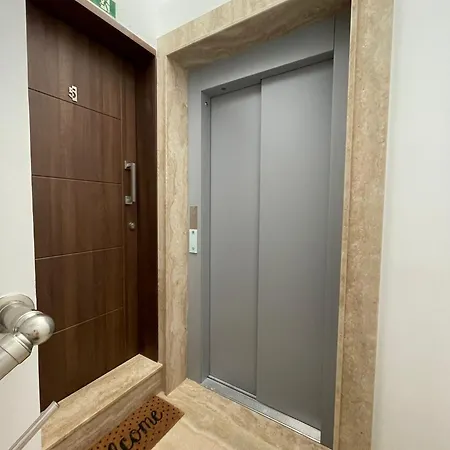 Axtart Penthouse With Amazing Views